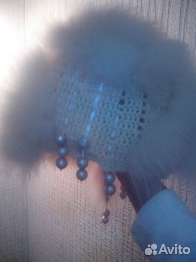 Продам шапку шерсть с песцом -ручная работа