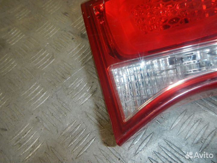 Фонарь задний внутренний левый, KIA -RIO (15)