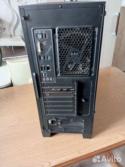 Мощный игровой компьютер для игр или работы