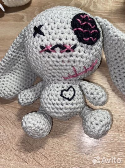 Вязаный заяц в стиле вуду / Vodoo bunny