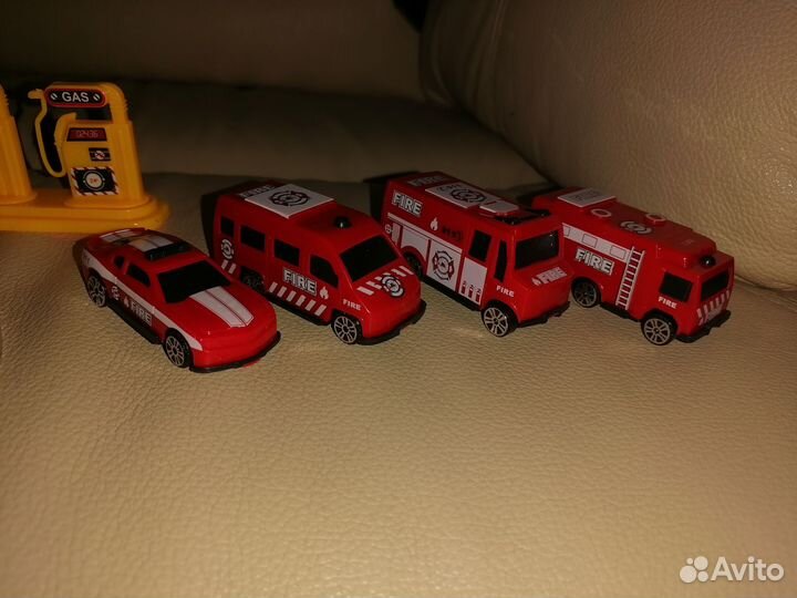 Пожарная станция игрушка