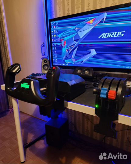 Джойстик для авиасимуляторов logitech yoke system