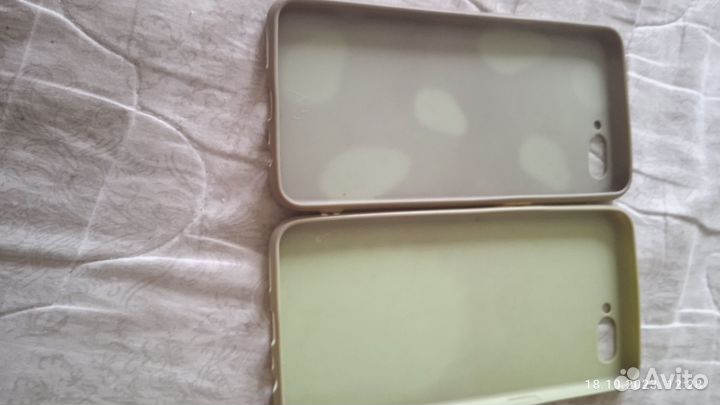 Чехлы на телефон