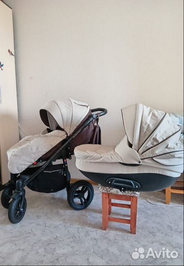 Продам детскую коляску 2в1