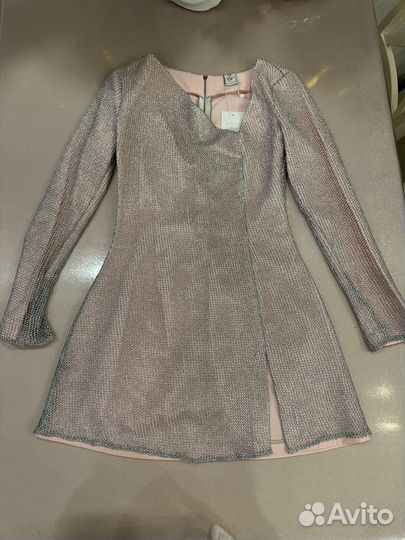 Блестящее платье