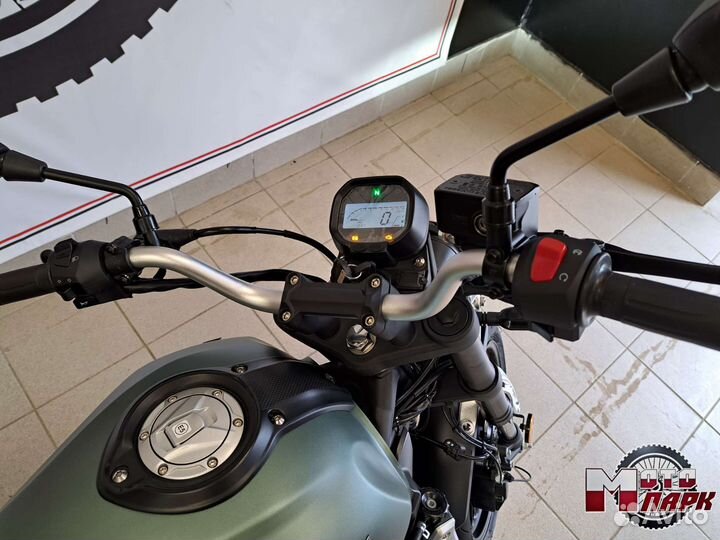 Мотоцикл Voge 300 AC