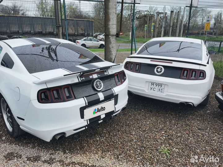 Ford Mustang, 2011