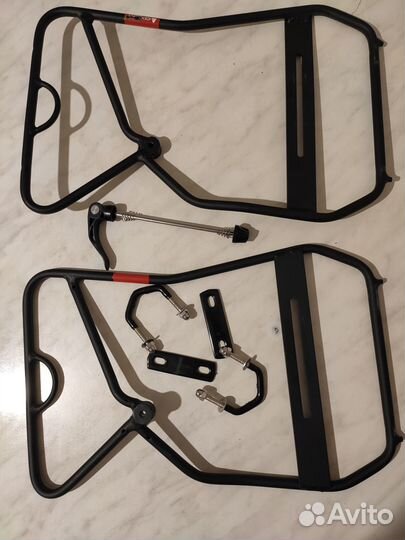 Велобагажник на переднюю вилку велосипеда