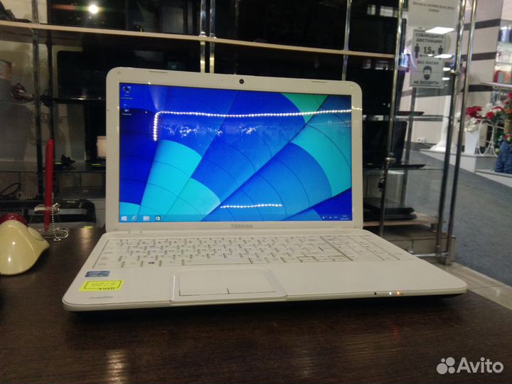 Ноутбук toshiba C850 Intel Core i3