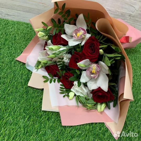 Букет цветов 529