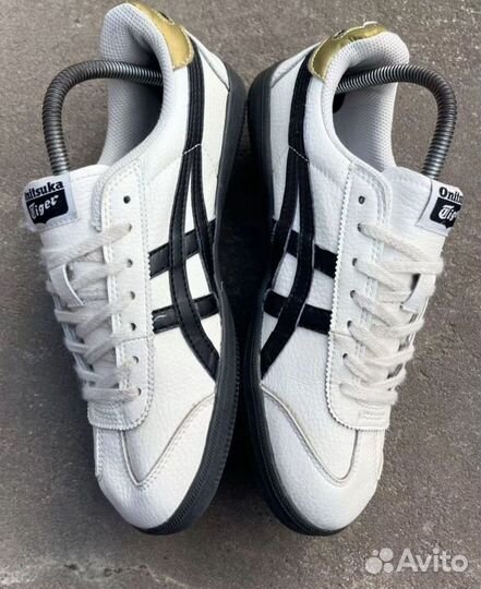 Onitsuka Tiger Tokuten White Black Gold