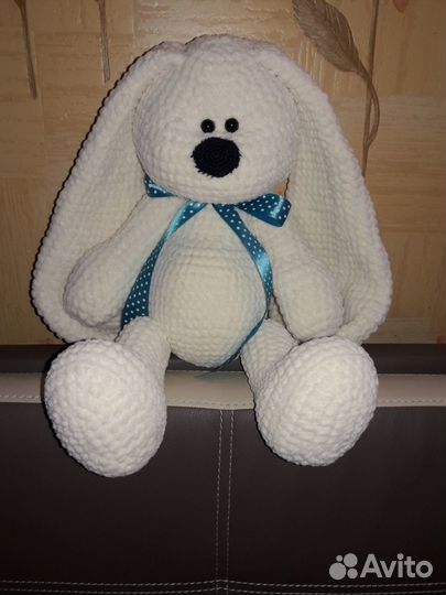 Зайчики из плюшевой пряжи