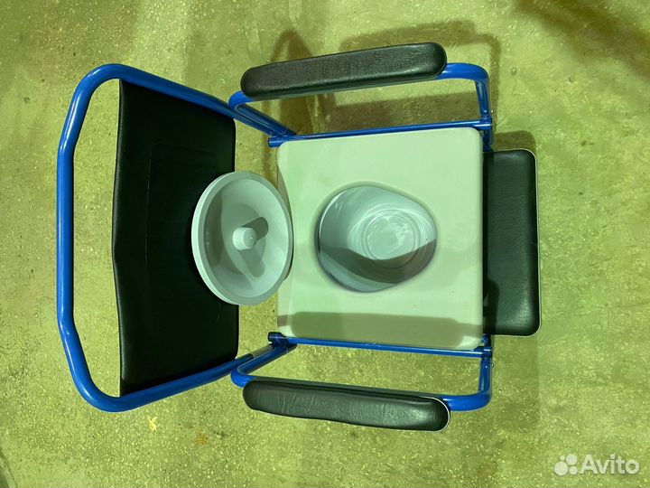 Санитарный стул туалет на колесах