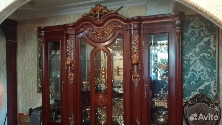 Буфеты и серванты новые