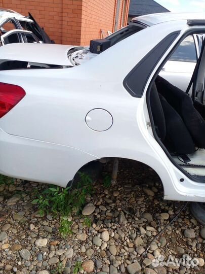 Задняя часть с крышей Датсун Он До