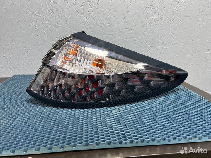 Фонарь задний правый Renault Fluence