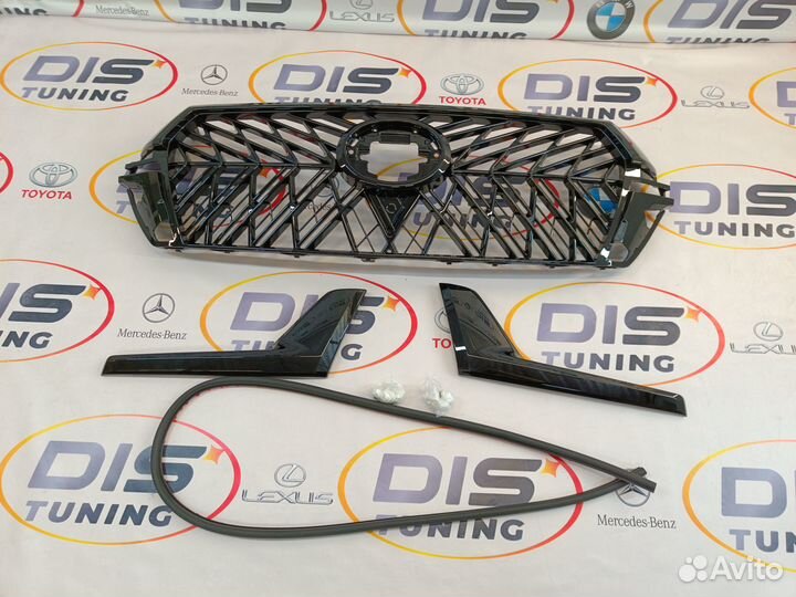 Решетка Land Cruiser 200 TRD Black с 2016г