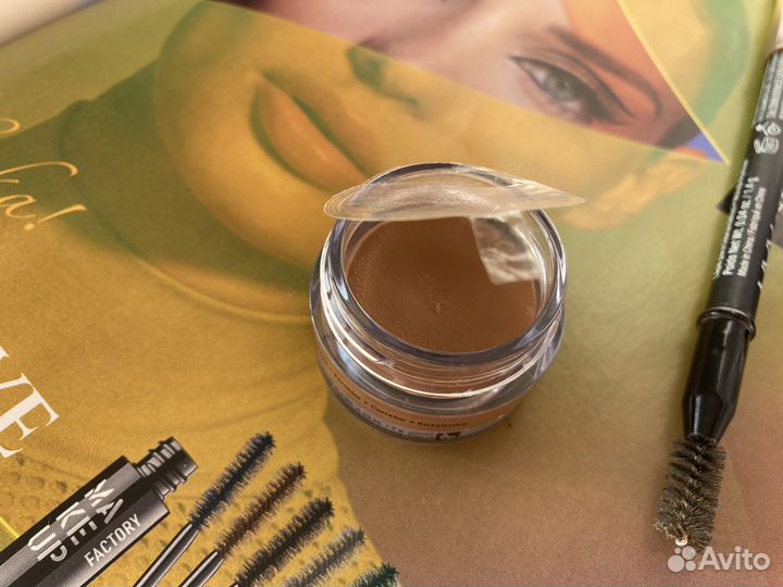 Карандаш и корректор NYX