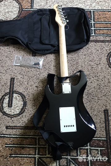 Электрогитара Yamaha EG-112 (с комбиком)