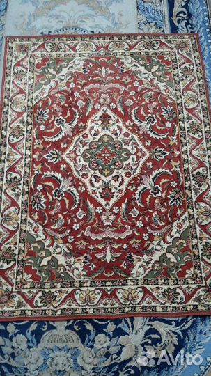 Ковер шерстяной