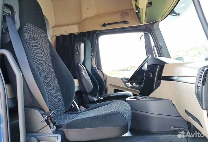 В разборке грузовик Mercedes,Actros mpiv с 2013