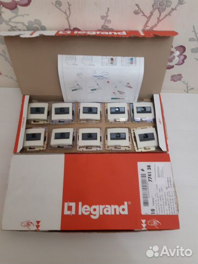 Компьютерная розетка RJ45 Legrand