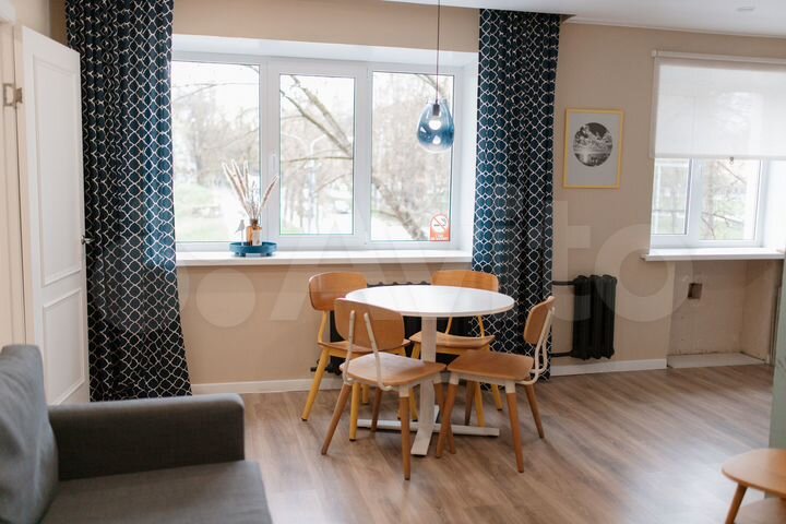 2-к. квартира, 44 м², 2/4 эт.