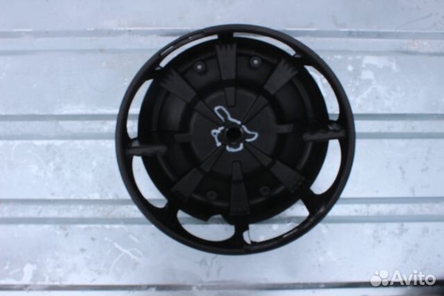 Кронштейн запасного колеса Mercedes-Benz C-Class