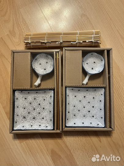 Набор посуды для суши и роллов