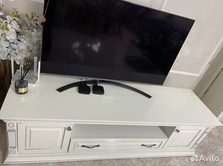 Тумба под телевизор
