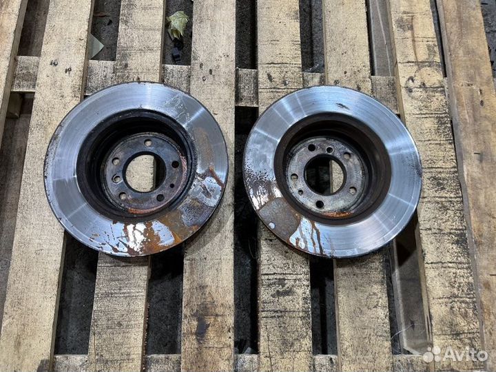 Диск тормозной задний Bmw 7 E38 M62B35 1999