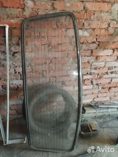 Стекло заднее Газ, Волга