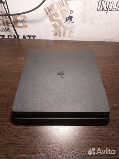 Игровая приставка ps4