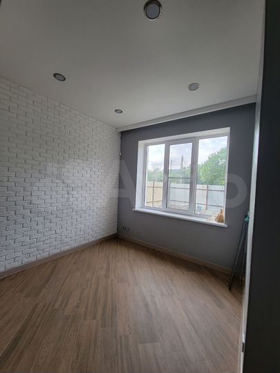 Дом 141 м² на участке 5 сот.