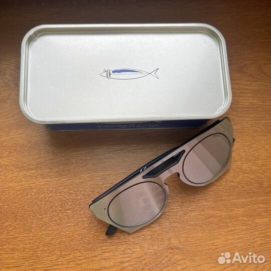 Солнцезащитные очки