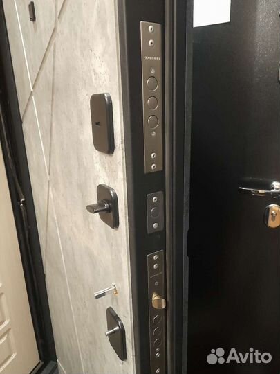 Дверь входная мдф-мдф 