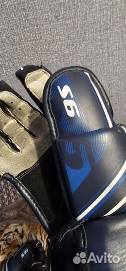 Краги хоккейные размер 13 Easton s6