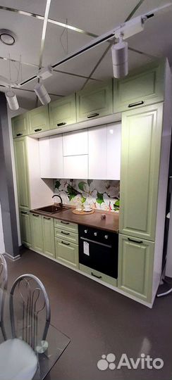Кухонные гарнитуры