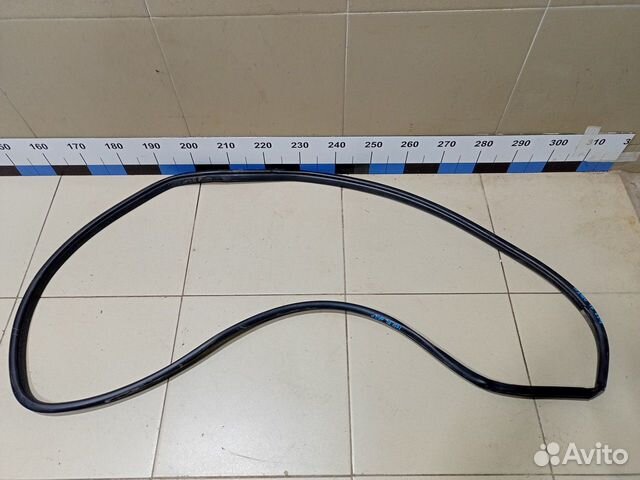 Уплотнитель (внутри) RAV 4 2013