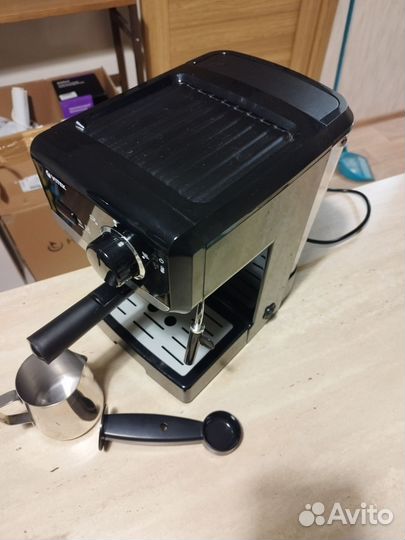 Кофеварка рожковая Vitek VT-1502