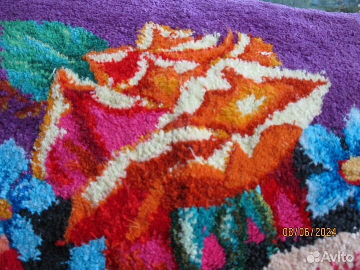 Ковровая вышивка - наволочка и коврик