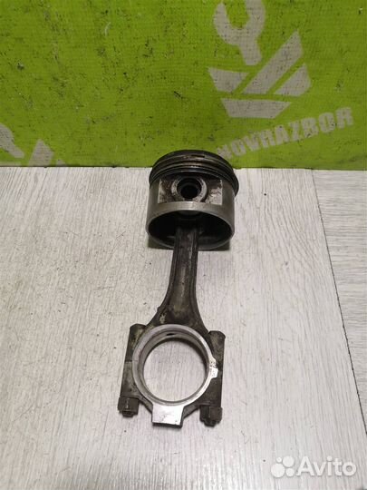 Поршень с шатуном Шкода Фелиция