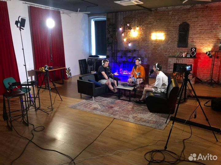 Видеостудия для подкастов, вебинаров, стримов