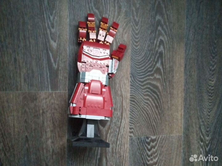 Перчатка бесконечности lego