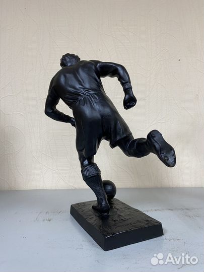 Большой Футболист футбол каслинское литье касли