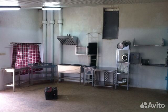 Зонт вытяжной пристенный