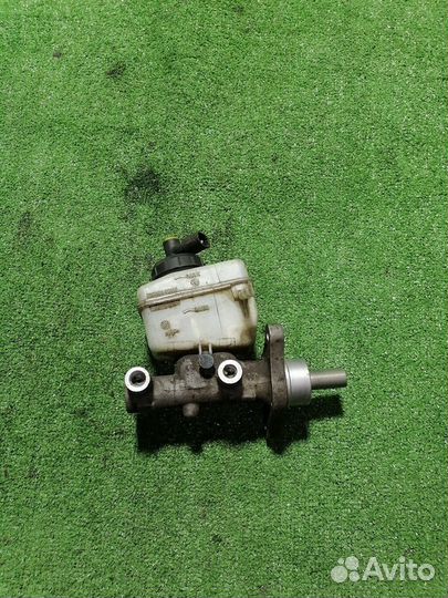 Цилиндр тормозной главный Renault Logan