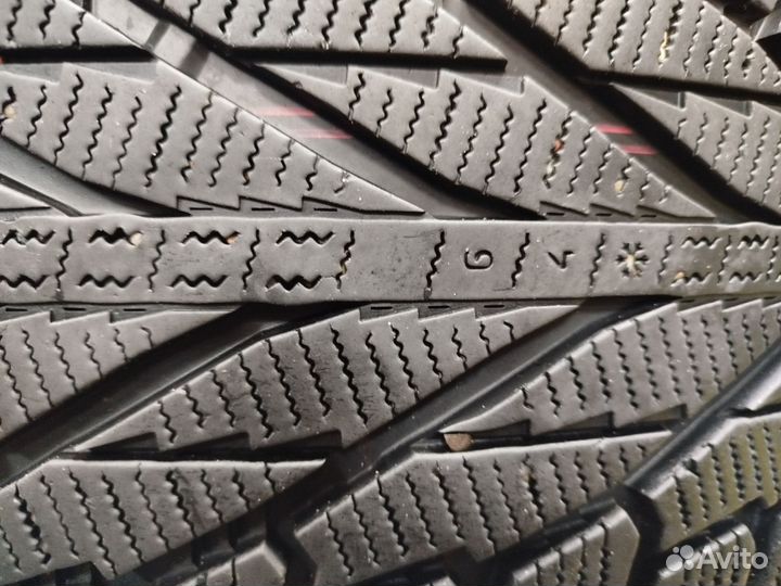 Nokian Tyres Hakkapeliitta R2 SUV 275/50 R20 113R