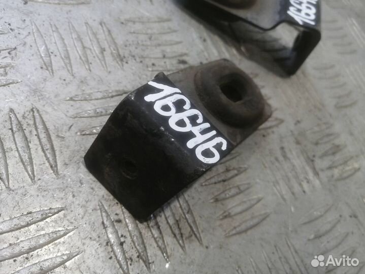 Кронштейн радиатора Fiat Albea