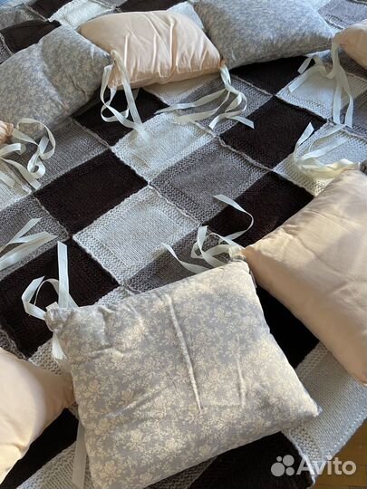 Бортики на детскую кроватку